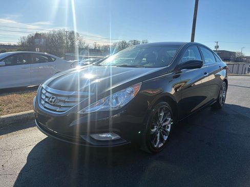Used 2011 Hyundai Sonata SE image 3