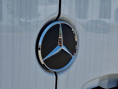 New 2026 Mercedes-Benz Sprinter 2500 image 18