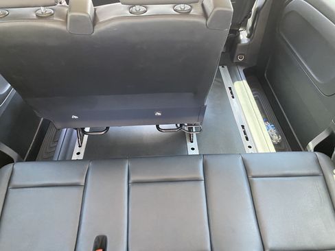 Used 2023 Mercedes-Benz Metris Passenger image 18