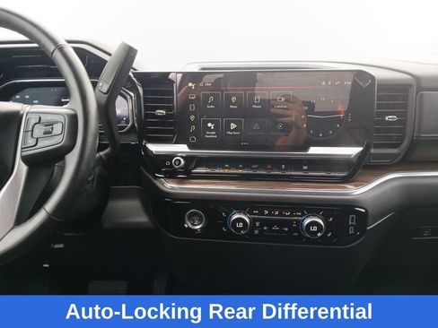 Used 2024 GMC Sierra 1500 Elevation AWD/4WD image 18