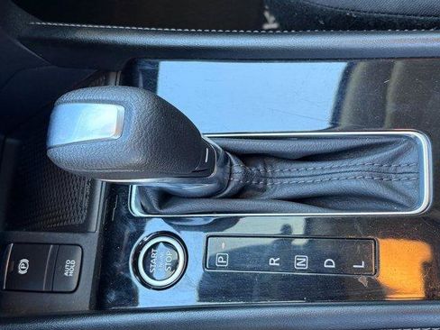 Used 2023 Nissan Kicks SV FWD image 29