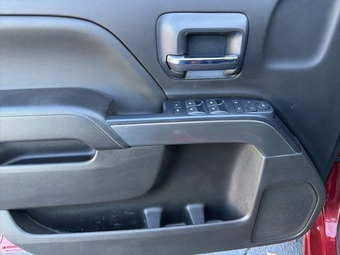 Used 2018 Chevrolet Silverado 1500 LT w/ Texas Edition image 12