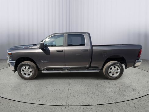 Used 2026 RAM 2500 Big Horn AWD/4WD image 8