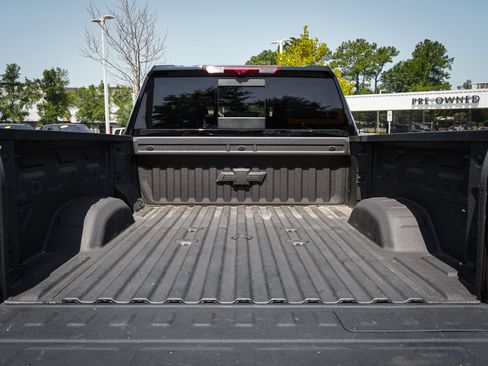 Used 2025 Chevrolet Silverado 2500 High Country w/ High Country Premium Package AWD/4WD image 33