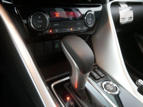 New 2025 Mitsubishi Eclipse Cross LE image 7