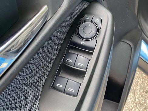 Used 2025 Chevrolet TrailBlazer LT AWD/4WD image 15