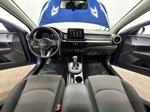 Used 2023 Kia Forte LXS w/ LXS Technology Package image 18