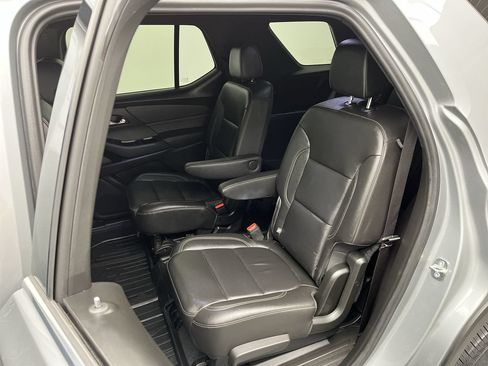 Certified 2023 Chevrolet Traverse LT w/ LPO, Floor Liner Package AWD/4WD image 11