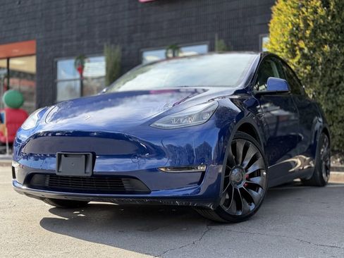 Used 2022 Tesla Model Y Performance image 2