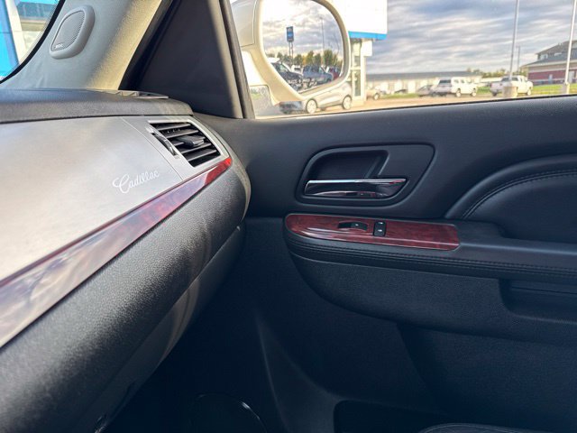 Used 2013 Cadillac Escalade Premium AWD/4WD image 14