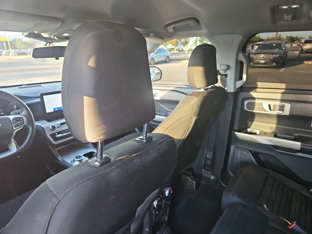Used 2021 Ford Explorer XLT RWD image 12