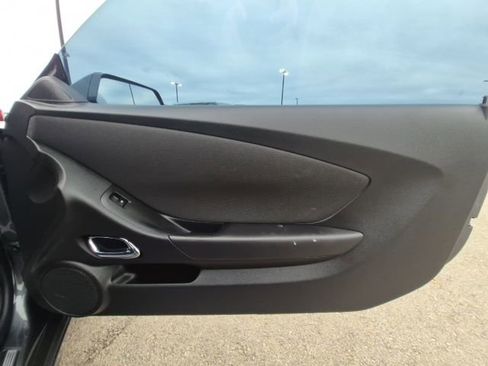 Used 2010 Chevrolet Camaro SS w/ LPO, Ground Effects Package image 11