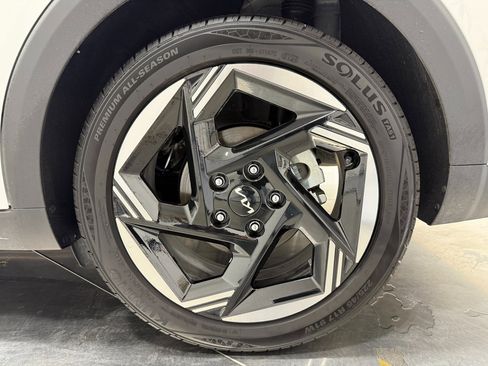 Used 2025 Kia K4 EX image 50