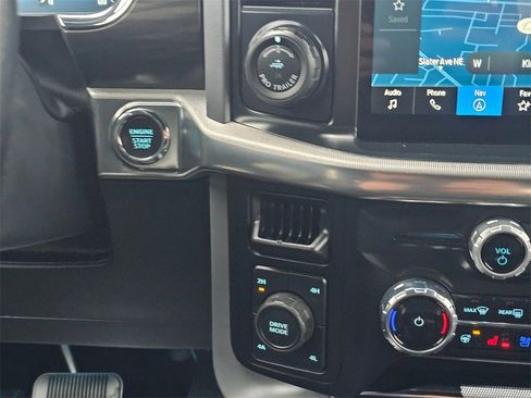 Used 2024 Ford F150 Lariat image 32