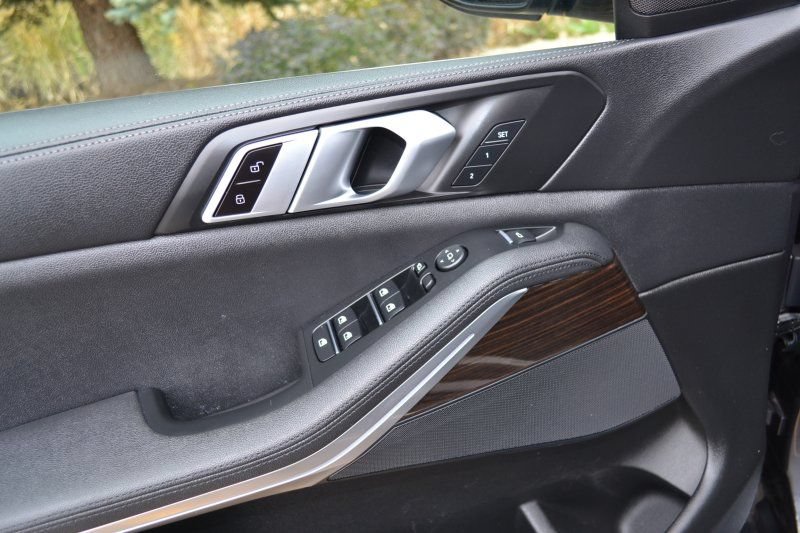 Used 2019 BMW X5 xDrive40i w/ Convenience Package AWD/4WD image 16