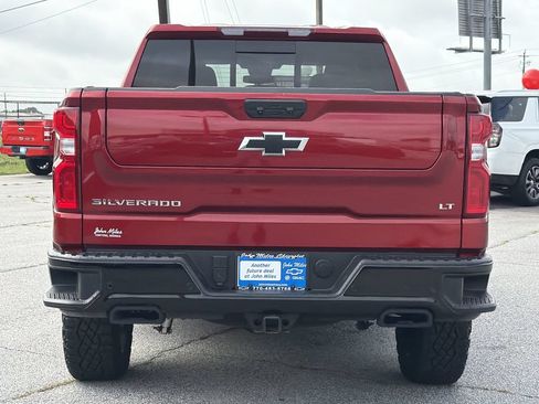 Used 2025 Chevrolet Silverado 1500 LT Trail Boss w/ LT Trail Boss Premium Package AWD/4WD image 21