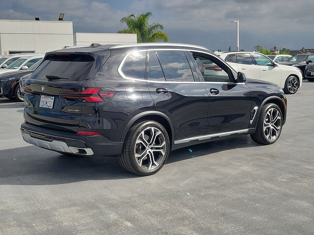 Used 2026 BMW X5 sDrive40i w/ Climate Comfort Package RWD image 3