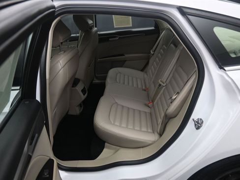 Used 2020 Ford Fusion SEL FWD image 10