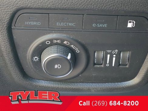 Used 2022 Jeep Grand Cherokee Trailhawk AWD/4WD image 25
