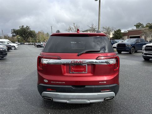 Used 2023 GMC Acadia SLT image 4