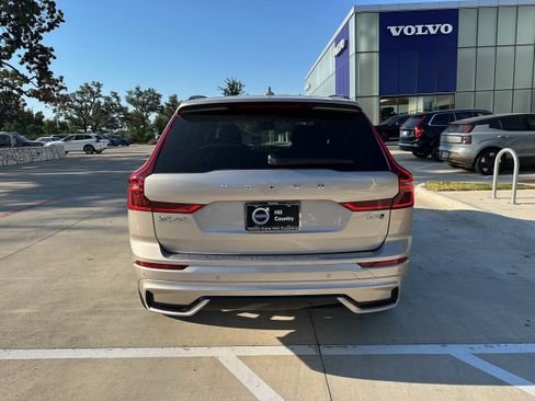 Used 2026 Volvo XC60 B5 Plus w/ Protection Package Premier AWD/4WD image 5