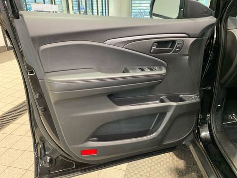 Used 2022 Honda Pilot TrailSport image 10