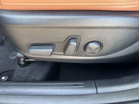 Used 2024 Kia Soul EX w/ Option Group 015 FWD image 10