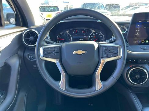 Used 2025 Chevrolet Blazer LT w/ Driver Confidence Package image 16