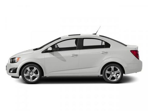 Used 2014 Chevrolet Sonic LS image 3