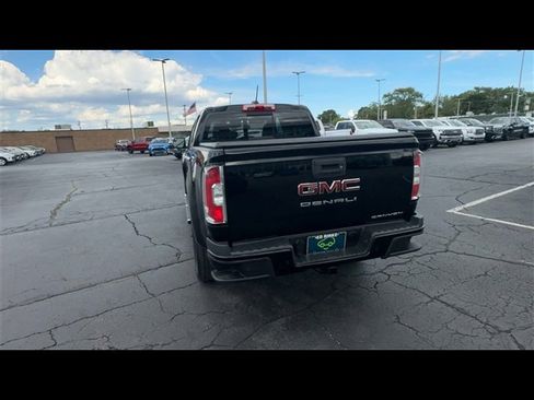 Certified 2021 GMC Canyon Denali image 7