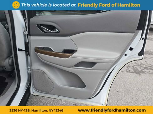 Used 2019 GMC Acadia SLE image 23