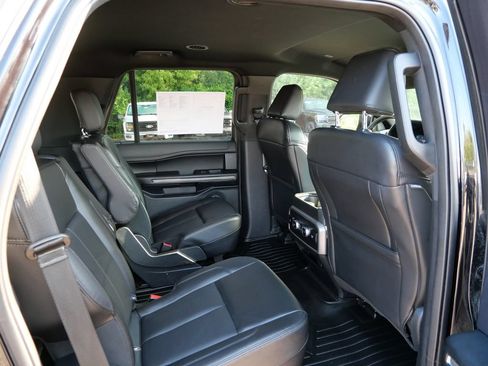 Used 2021 Ford Expedition XLT AWD/4WD image 12