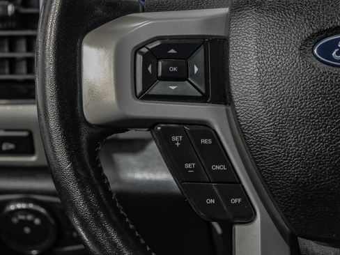 Used 2019 Ford F250 Lariat w/ Lariat Ultimate Package AWD/4WD image 16
