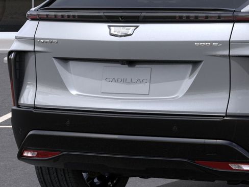 New 2026 Cadillac Lyriq Signature Sport w/ LPO, ONYX Package AWD/4WD image 14