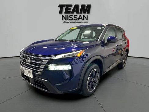 Certified 2024 Nissan Rogue SV AWD/4WD image 3