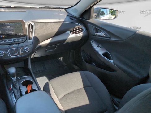 Used 2021 Chevrolet Malibu LS FWD image 15