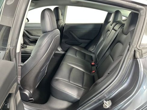 Used 2018 Tesla Model 3 Long Range image 24