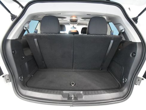 Used 2018 Dodge Journey SXT w/ Connectivity Group FWD image 31