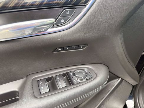 Used 2021 Cadillac XT6 Premium Luxury FWD image 20