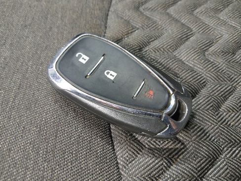 Used 2023 Chevrolet Equinox LT image 32