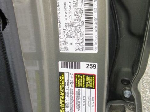 Used 2024 Toyota Tacoma TRD Sport w/ TRD Sport Upgrade Package image 27