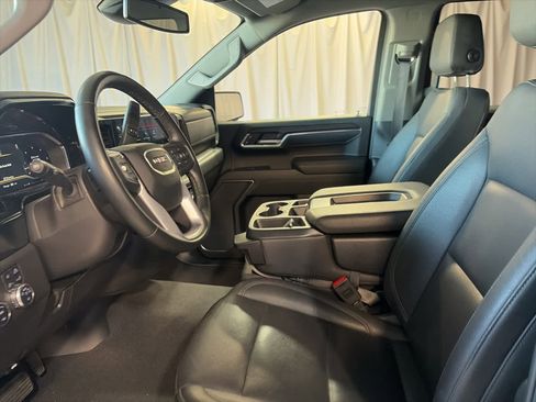 Used 2025 GMC Sierra 1500 SLT image 26