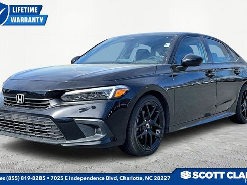 Used 2022 Honda Civic Sport image 3