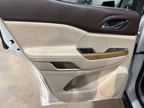 Used 2019 GMC Acadia Denali w/ Technology Package image 43