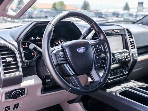 Used 2019 Ford F150 XLT w/ Equipment Group 302A Luxury AWD/4WD image 9