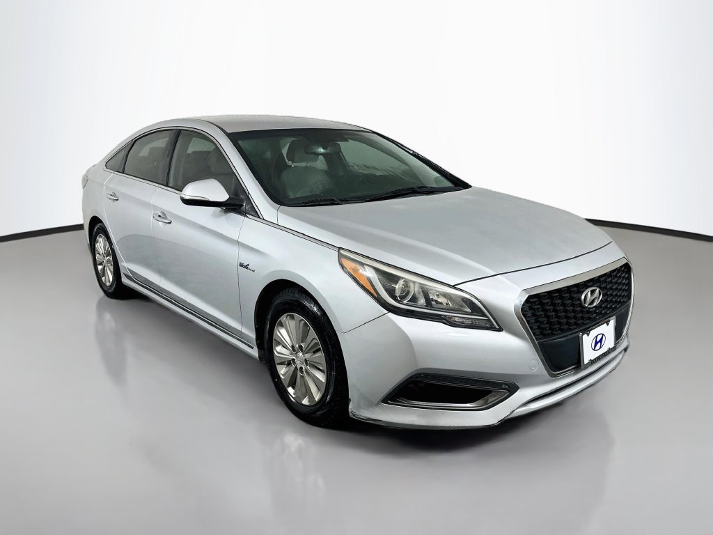 Used 2017 Hyundai Sonata SE FWD image 3