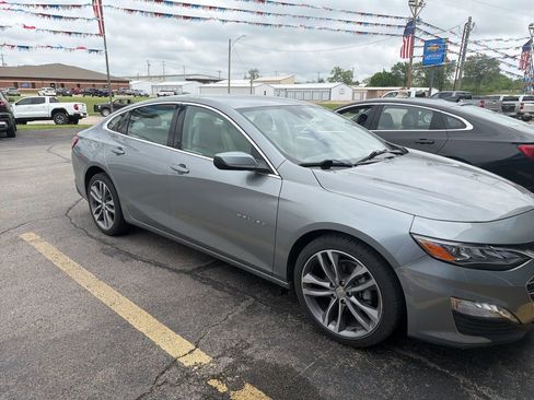Used 2024 Chevrolet Malibu LT image 3