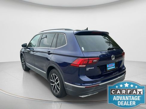 Used 2021 Volkswagen Tiguan SE w/ Panoramic Sunroof Package image 4