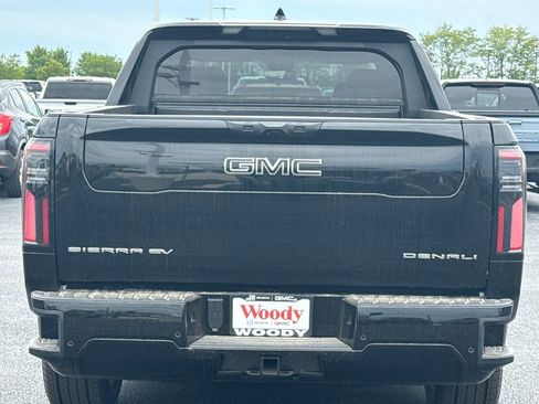 New 2025 GMC Sierra EV Denali AWD/4WD image 9