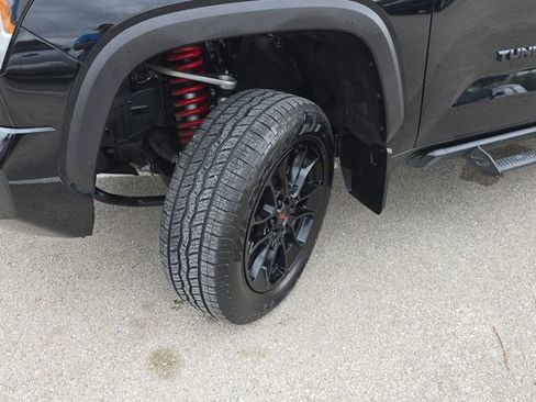 Used 2025 Toyota Tundra SR5 AWD/4WD image 32